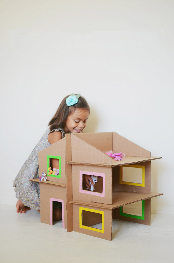 DIY cardboard doll house