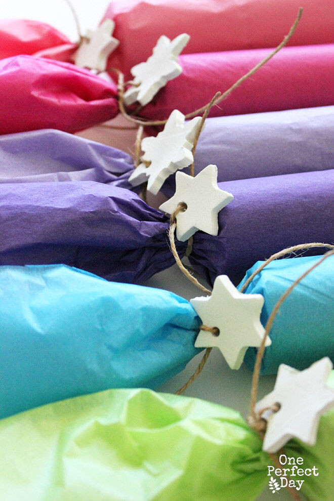 Download 11 more DIY Christmas crackers. Snap, cracker and pop!