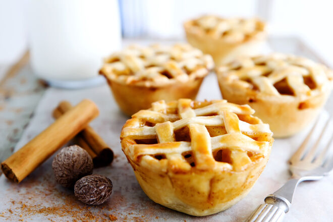 apple pies 