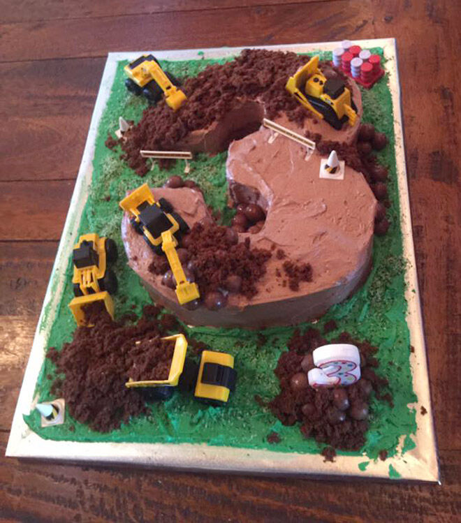 construction number cake kids