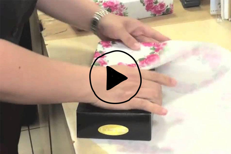 Gift Wrapping Hack How To Gift Wrap A Present In 15 Secs Flat