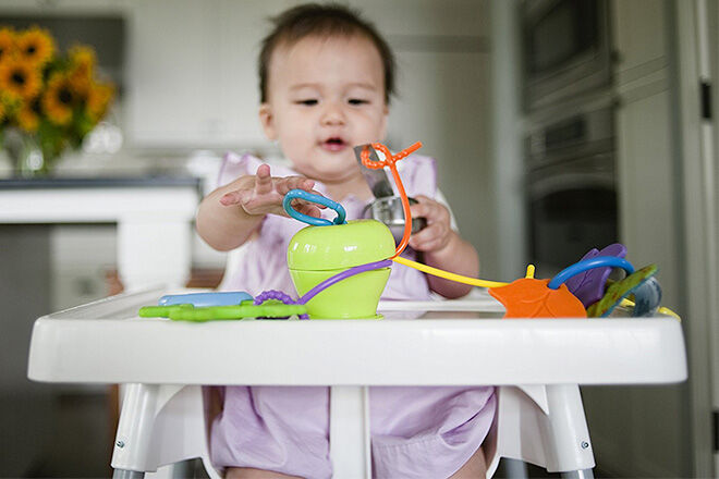 Grapple high chair toy from Jellystone Designs