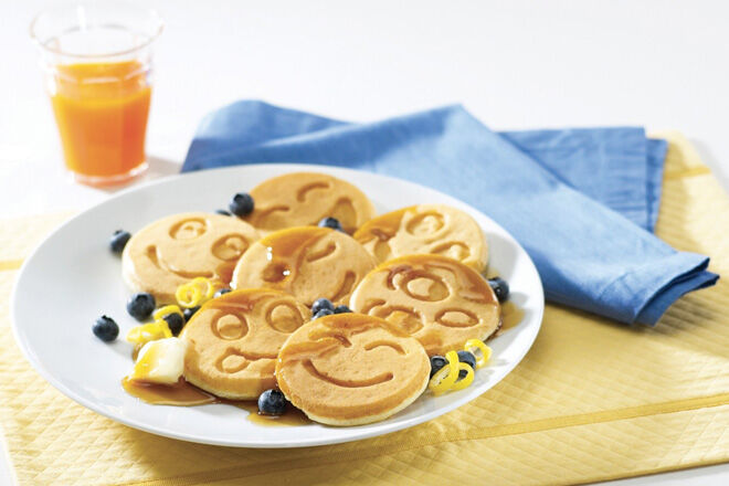 Nordic funny face pancake maker
