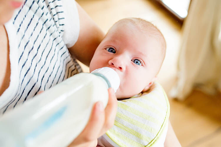 8 effective ways to help a windy baby