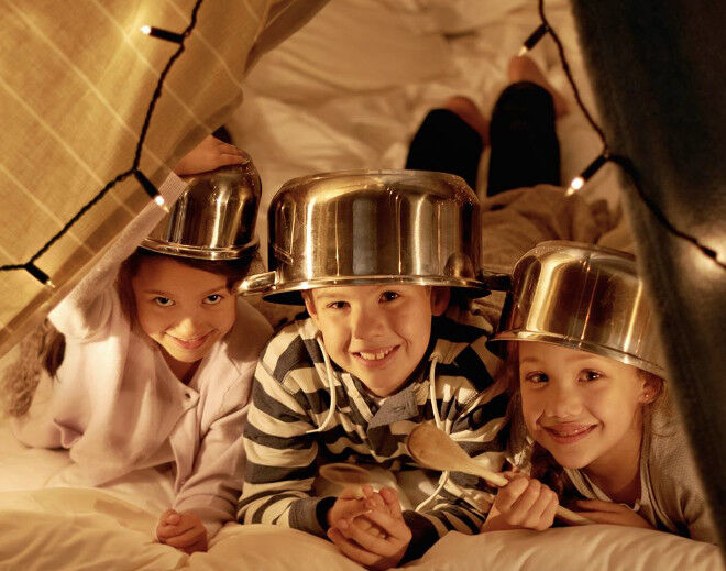 screen free play. Kids with saucepan hats