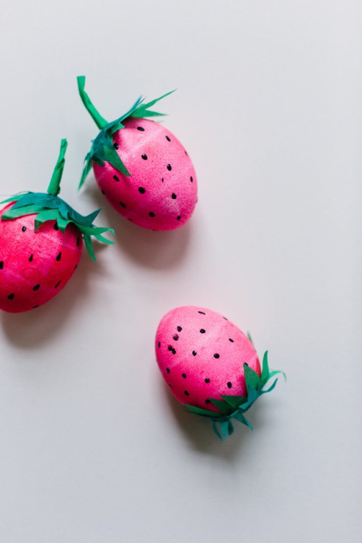 eggs painted like strawberries