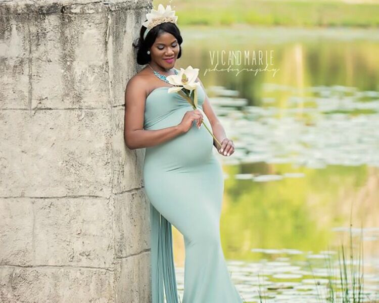 Disney princess maternity photo shoot Tiana