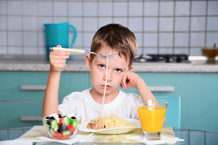 How to get fussy eaters to try new foods | Mum's Grapevine