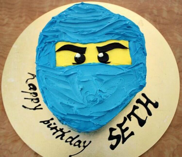 Ninjago head Lego cake