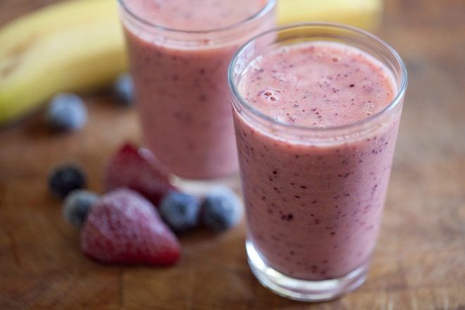 Placenta smoothies with berries