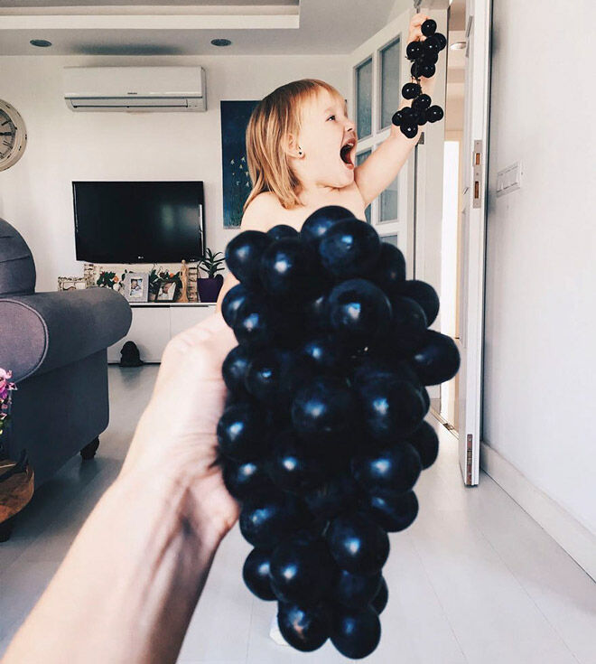 Alya Chaglar Black grapes