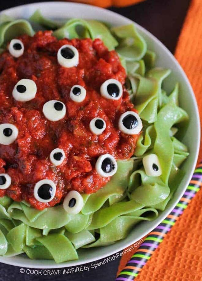 Halloween dinner ideas - Eyeball Pasta