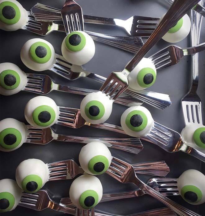 spooktacular Halloween lunch box snacks for creepy kids