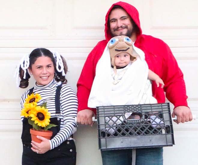 21 brilliant baby carrier Halloween costumes