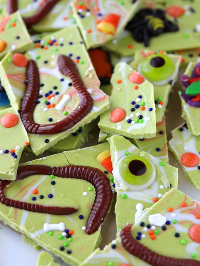 spooktacular Halloween lunch box snacks for creepy kids