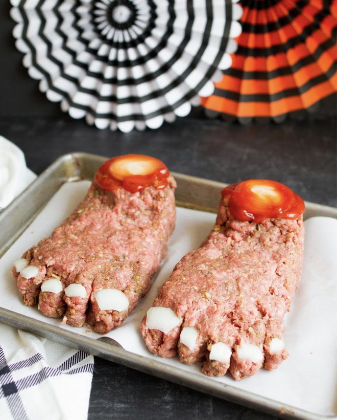 Spooky Halloween dinner ideas, Feet Loaf