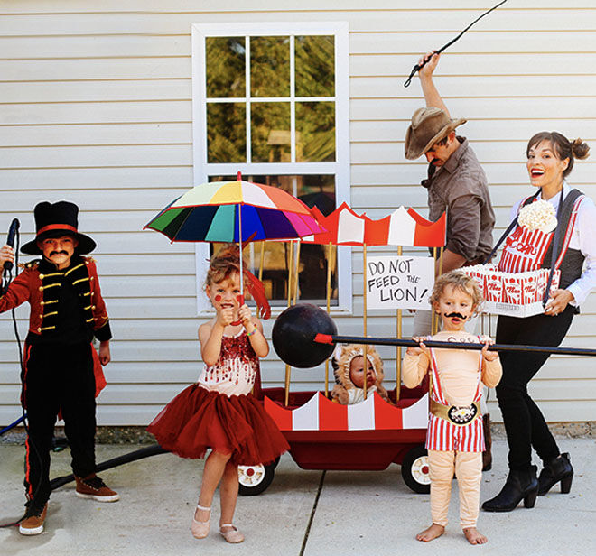 17 awesome family Halloween costumes