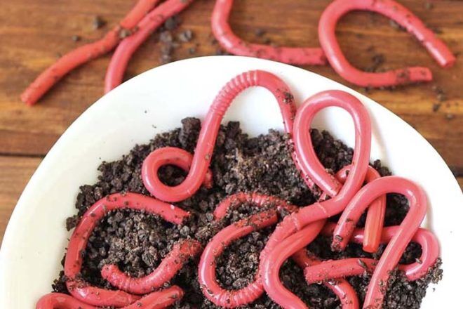 how to make Halloween jelly worms and cookie dirt