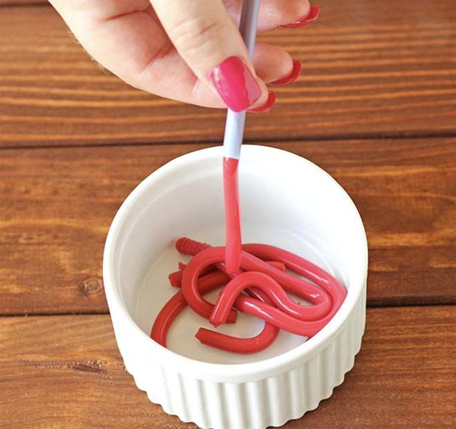 how to make Halloween jelly worms and cookie dirt
