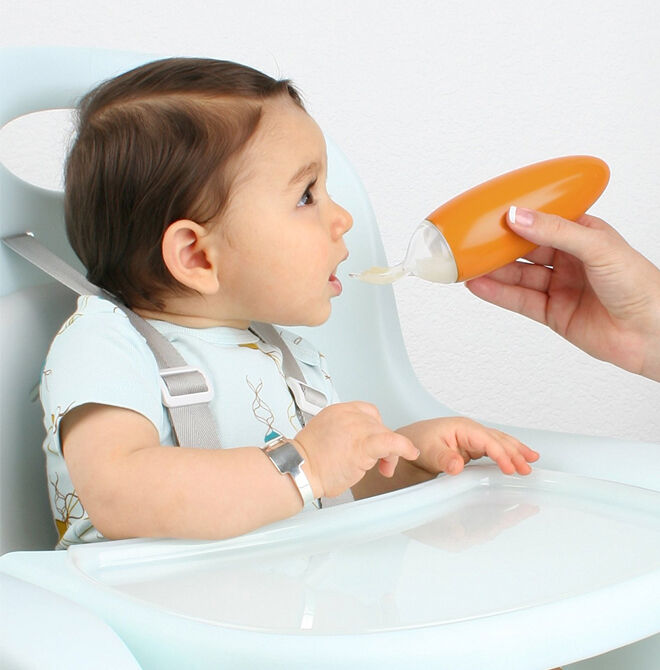 Boon spoon feeder for first food essentials