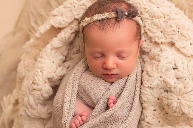 Birth Story Baby Born from Embryo Frozen for 27 Years