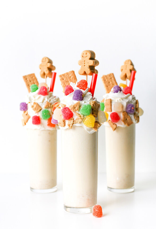 Gingerbread Milkshake with leftover gingerbread