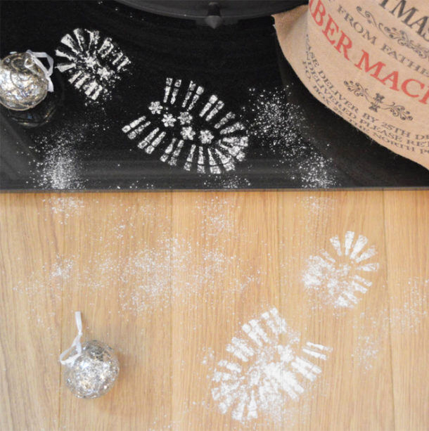 How to make snowy Santa footprints for Christmas morning