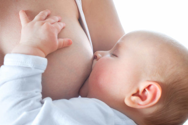 Signs of having a good latch when breastfeeding