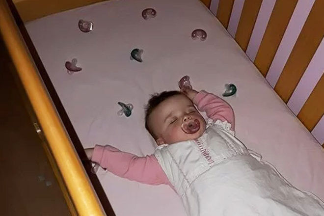 Way to stop baby crying for dummy at night
