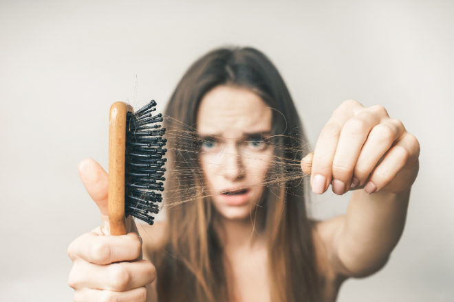 hair brush mum loss thinning shedding postpartum