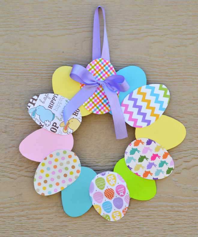 DIY paper Easter wreath