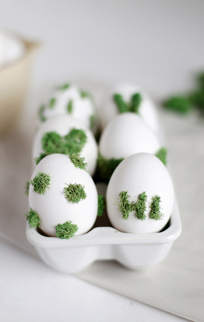 Easter Egg Decorating: Easter craft moss eggs