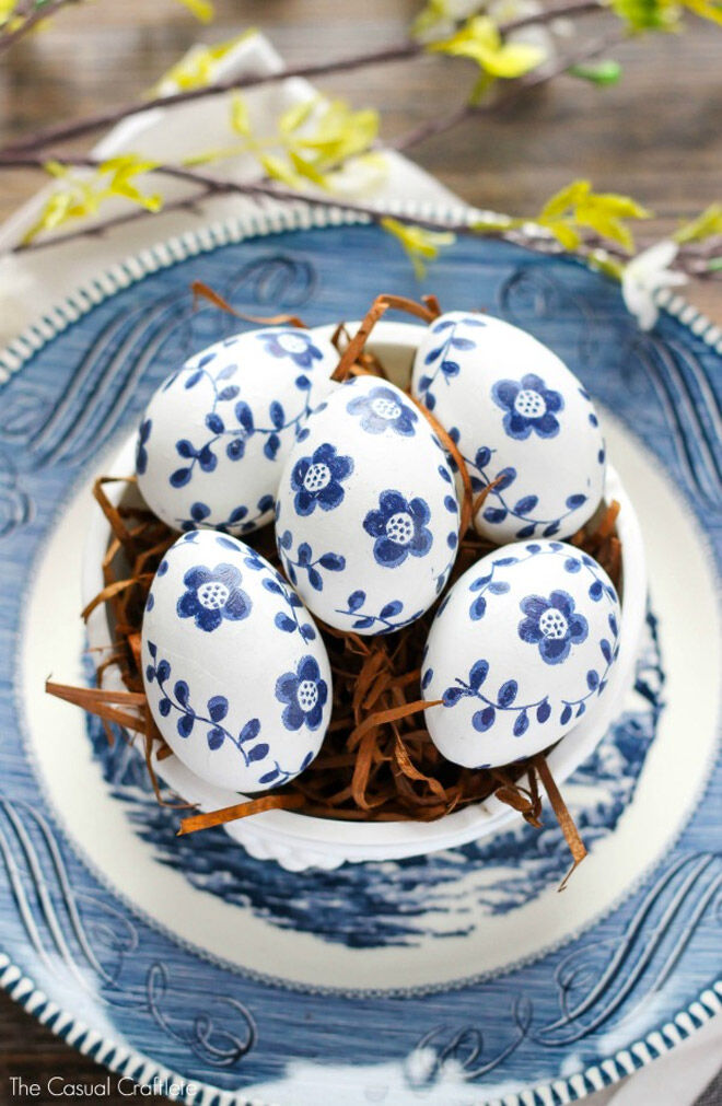 Easter Egg Decorating: paper napkin eggs