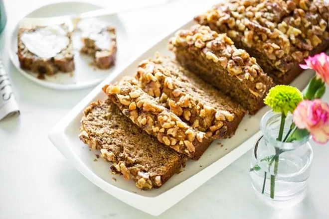 Vegan banana bread for nursing mums