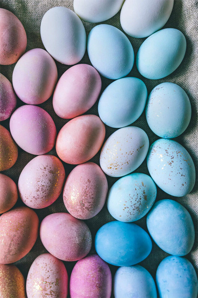 Pink and Blue diy dyed eggs