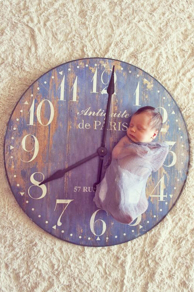 Newborn clock photography