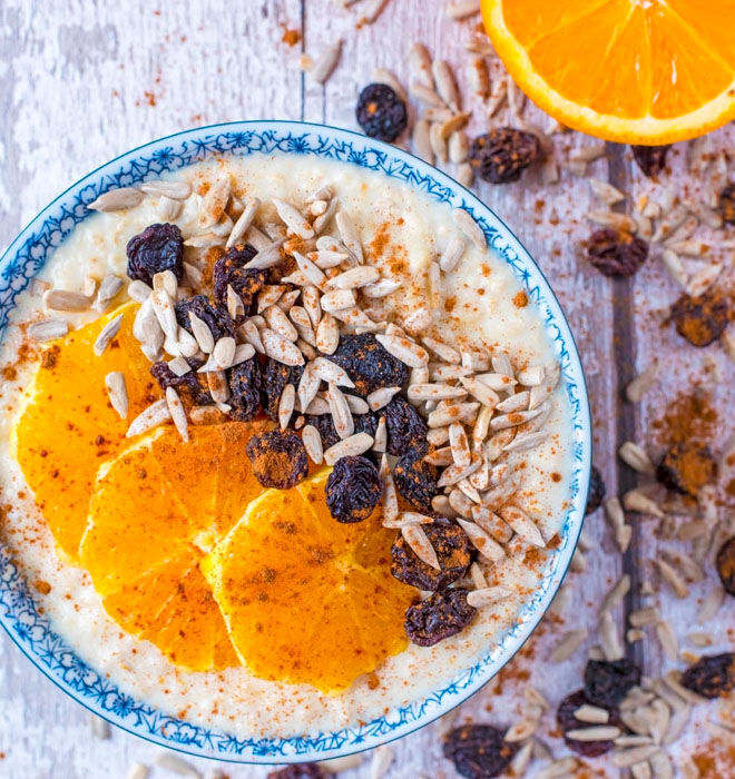 Spiced orange and raisin porridge