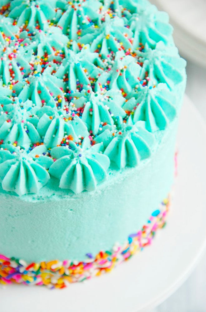 Baby shower funfetti cake