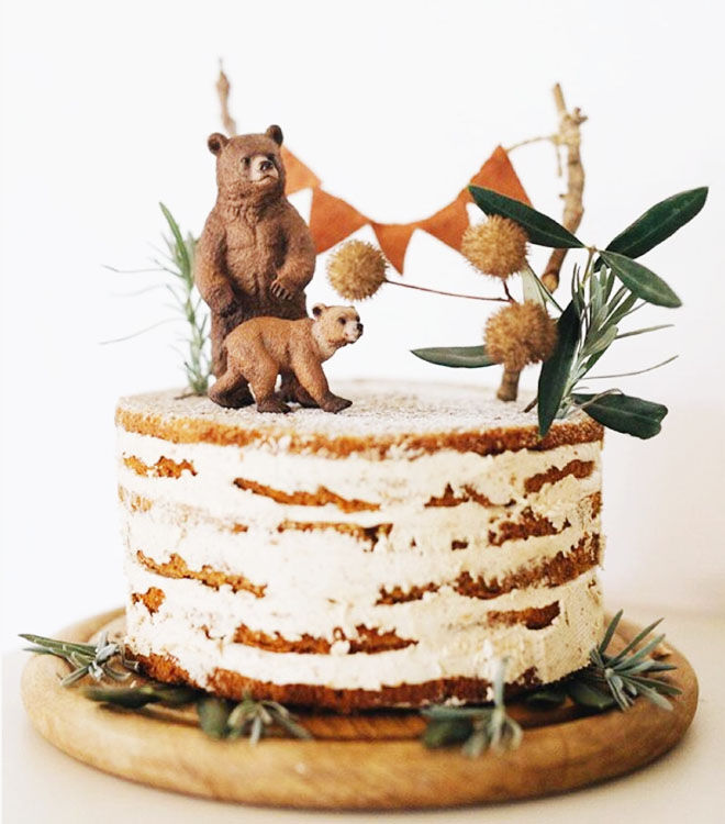 Bears and bunting cake for woodland baby shower via Travel Little One