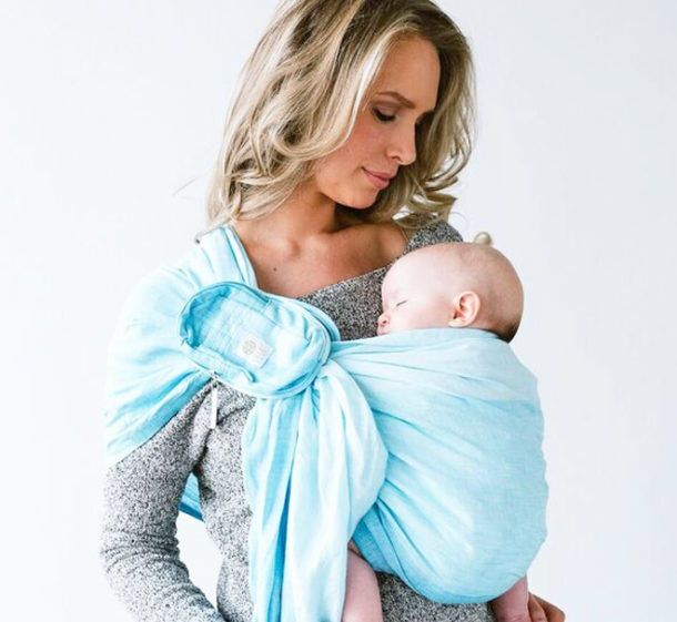 How to breastfeed in a baby carrier