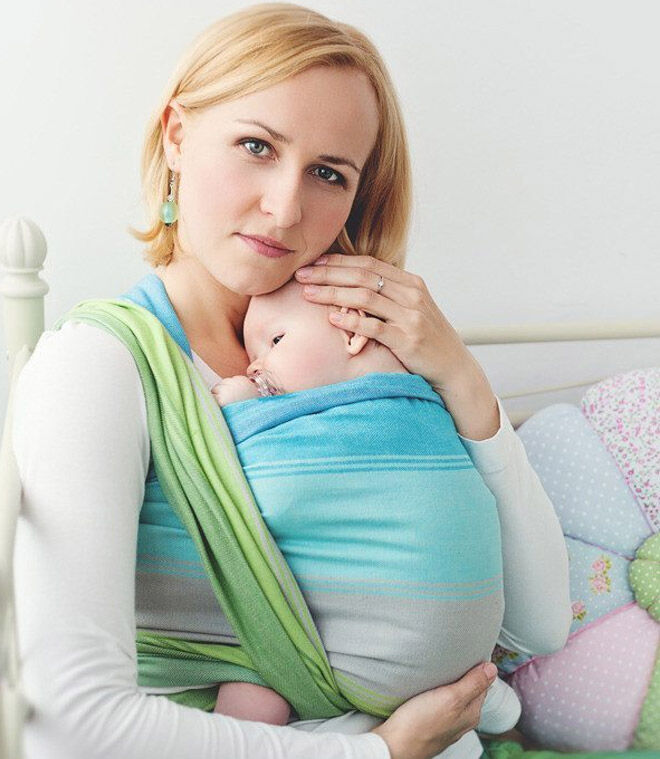 How to breastfeed in a baby carrier