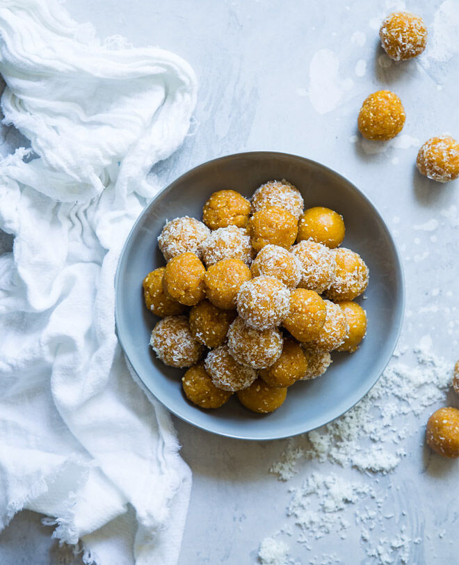 Healthy bliss balls for pregnancy