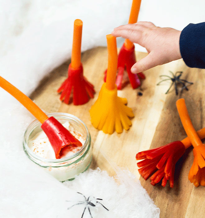 carrot and capsicum broomsticks, a fun and healthy idea for Halloween