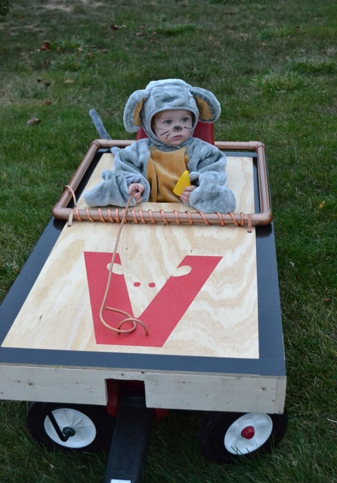 Halloween costume baby mousetrap