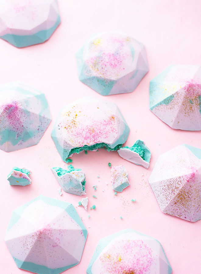 Pink and blue gender reveal cake gems