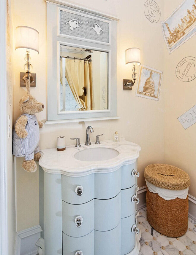 Luxe child's bathroom