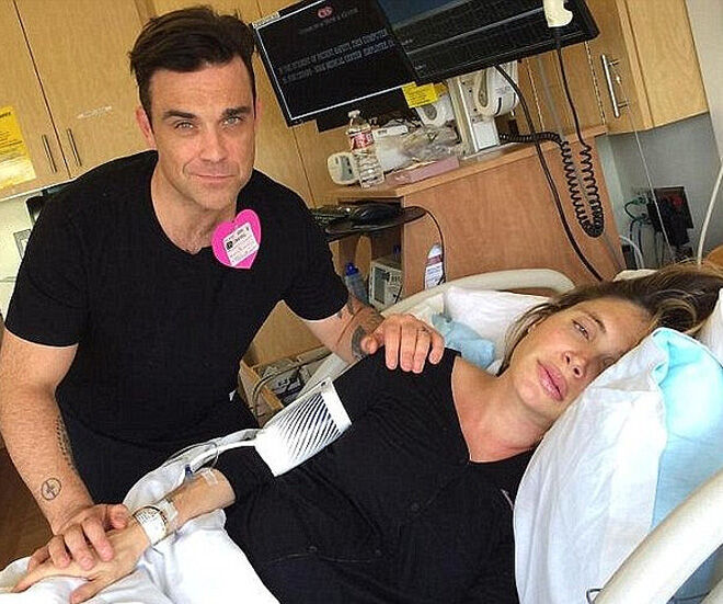 Robbie Williams tweets second birth