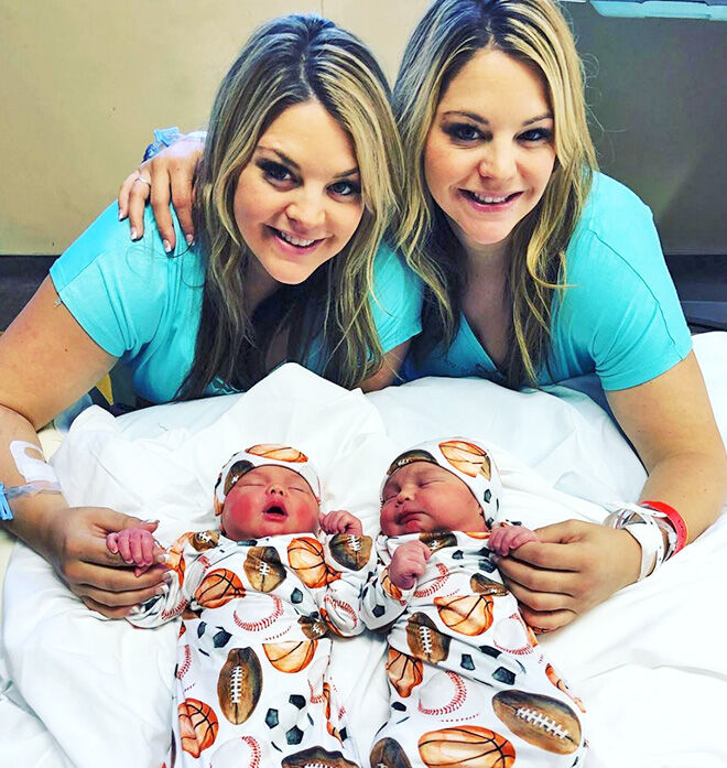 Twin sisters have babies on same day