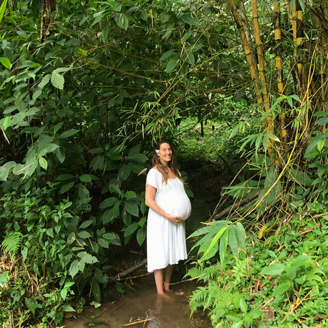 Ashley Albrand freebirths in jungle