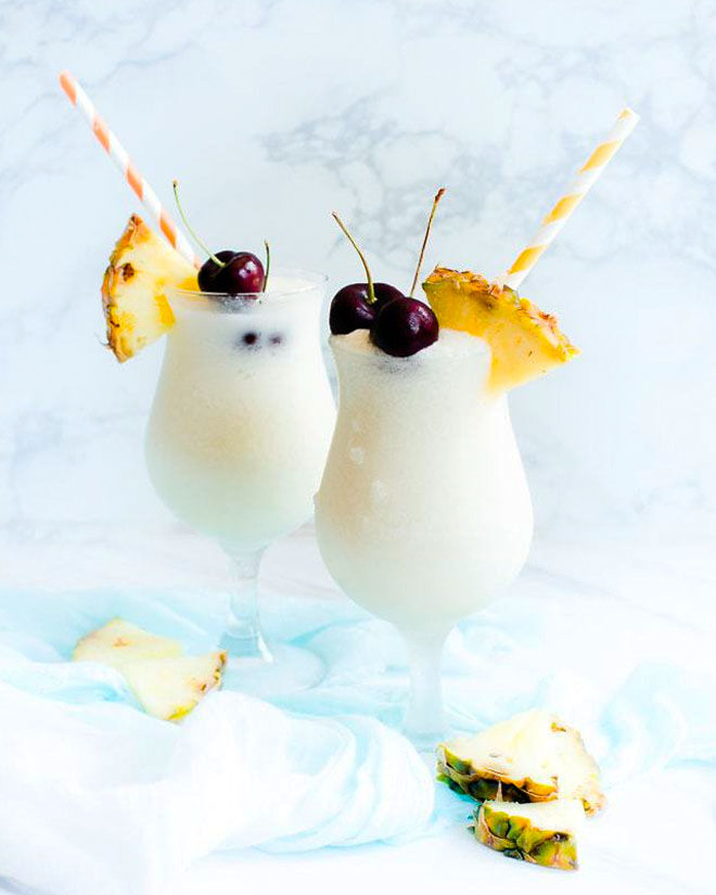 Pina colada mocktail for new years